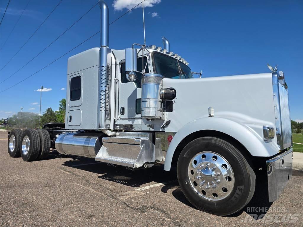 Kenworth W 900 Tractor Units