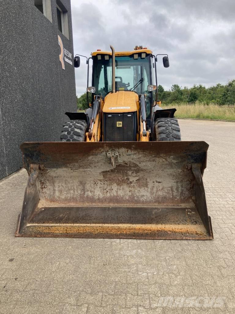 JCB 4 CX Backhoe loaders