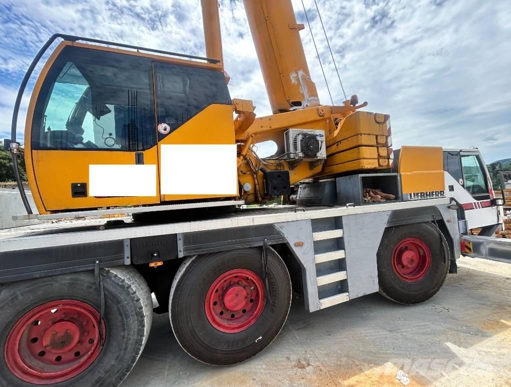 Liebherr LTM 1055 All terrain cranes