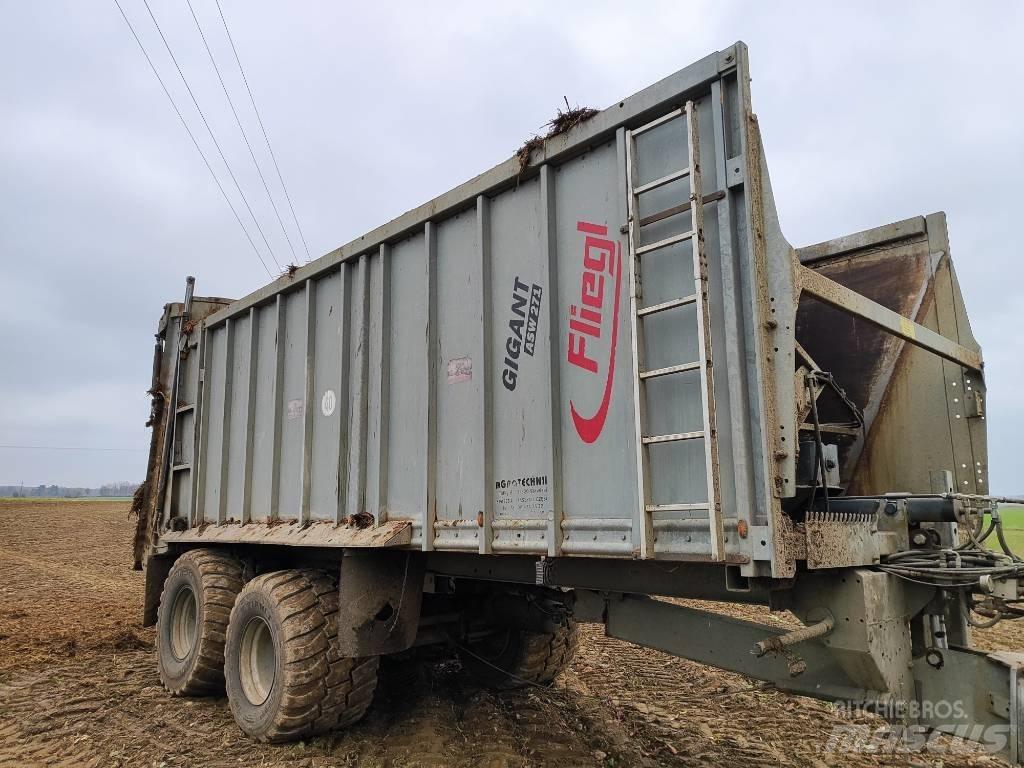 Fliegl ASW271 GIGANT Manure spreaders