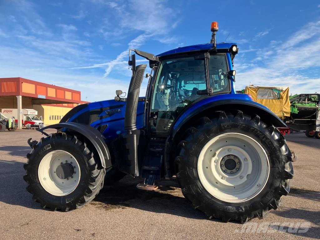 Valtra Valmet T 254 Tractors