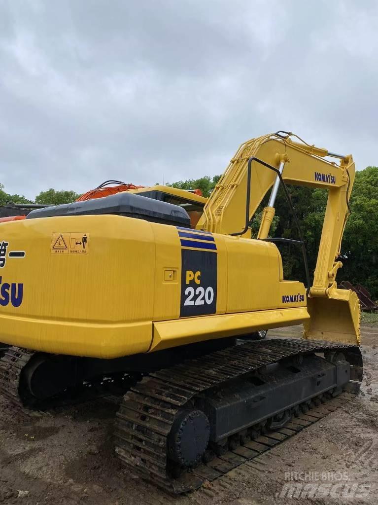 Komatsu 220 Crawler excavators