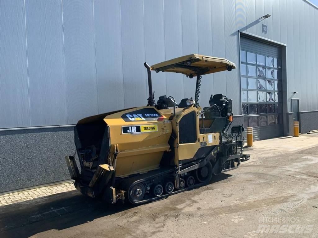 CAT AP355F Asphalt pavers