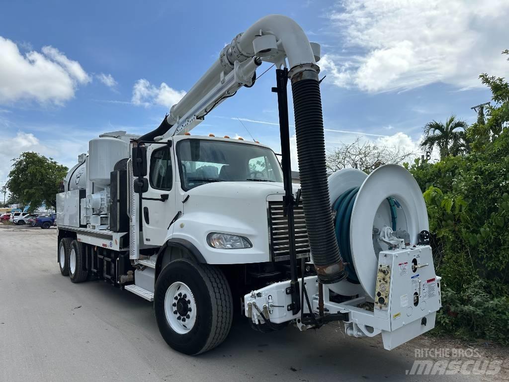 Freightliner M2 Combi / vacuum trucks
