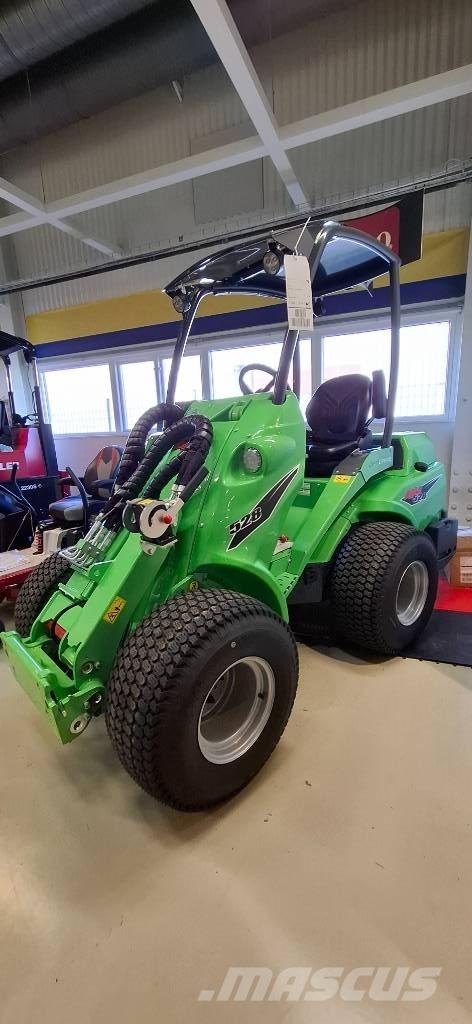 Avant 528 Multi purpose loaders