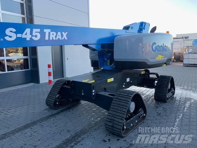 Genie S 45 XC Trax Telescopic boom lifts