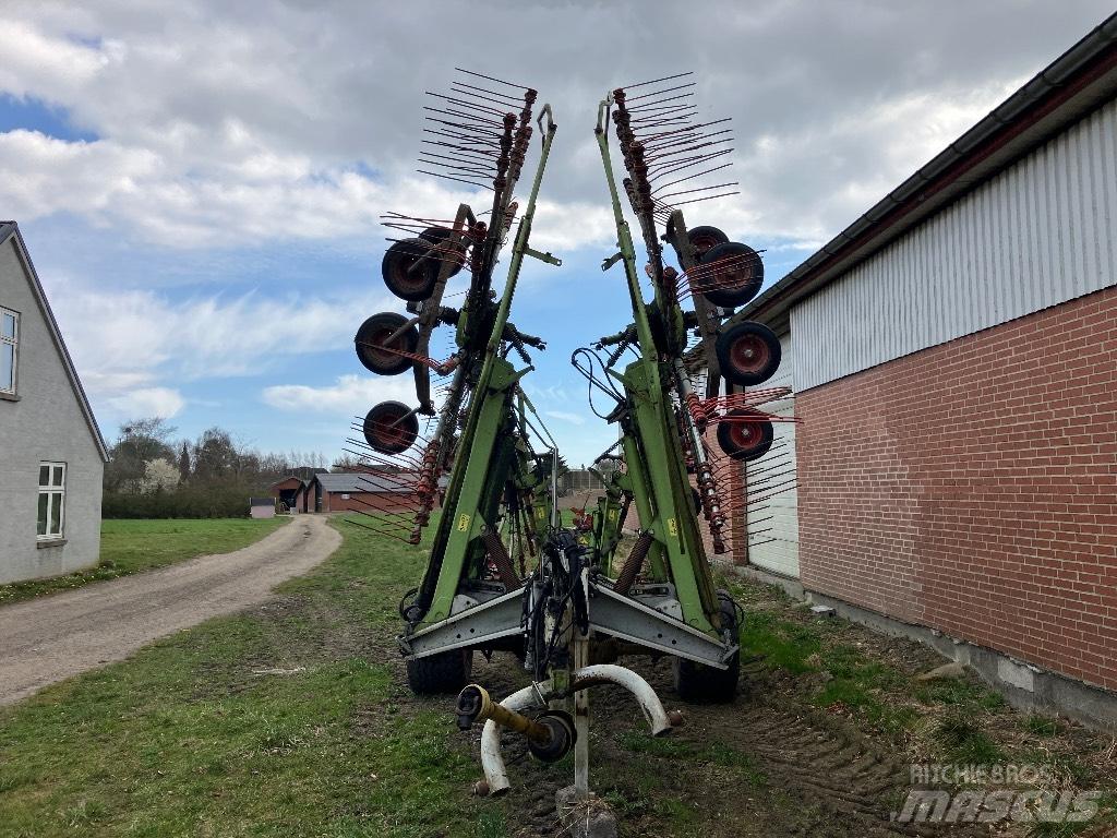 CLAAS Liner 3500 Rakes and tedders