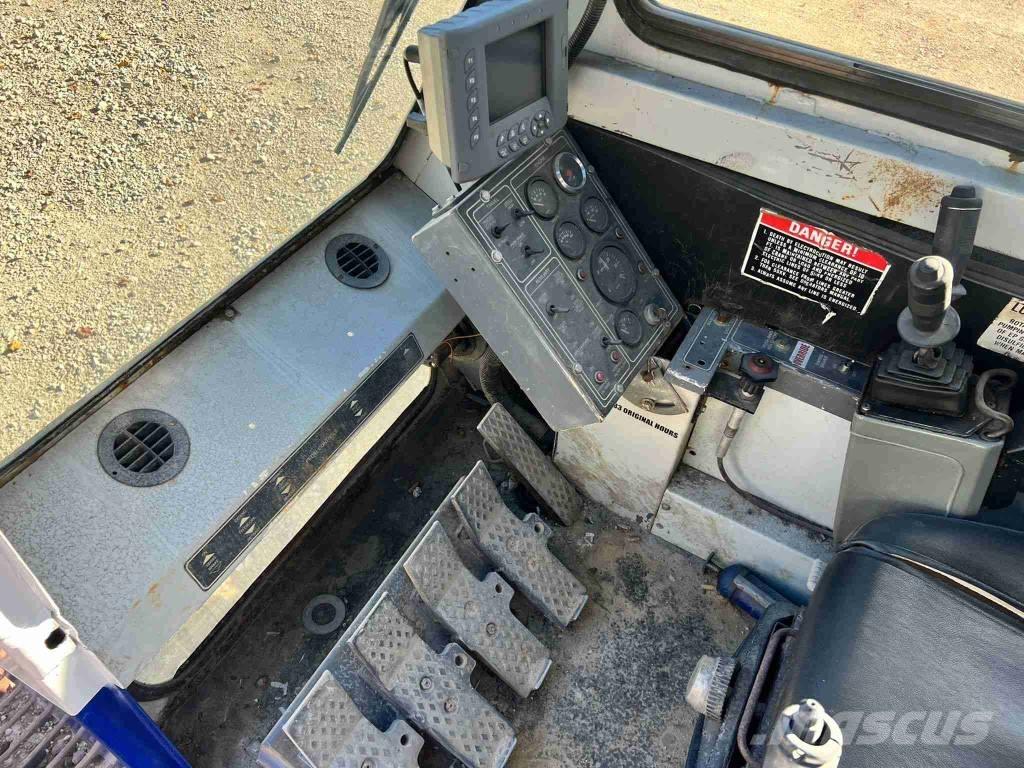 Mantis 10010MX Tracked cranes