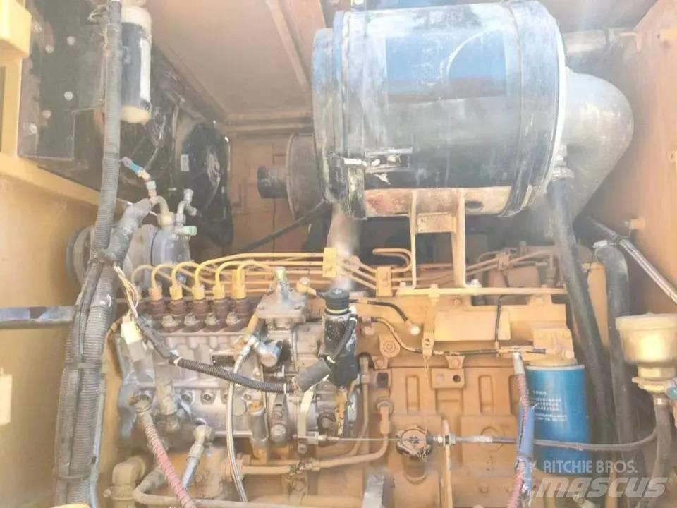 CAT 140K Graders