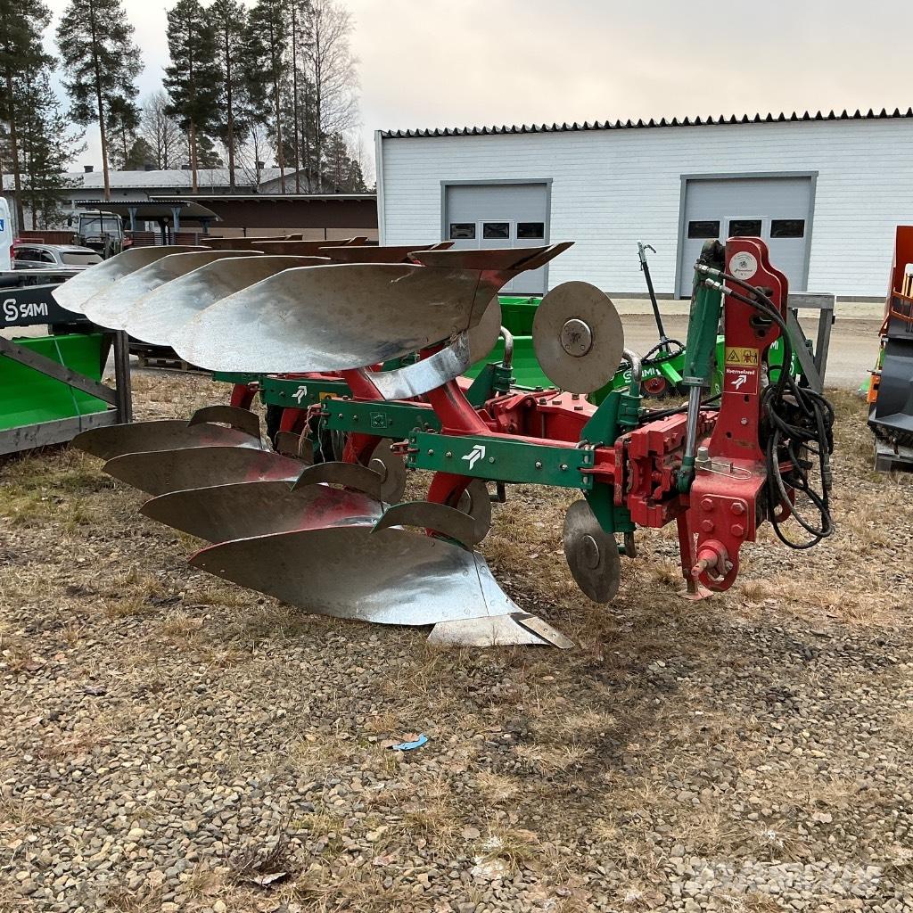 Kverneland ES85 Reversible ploughs