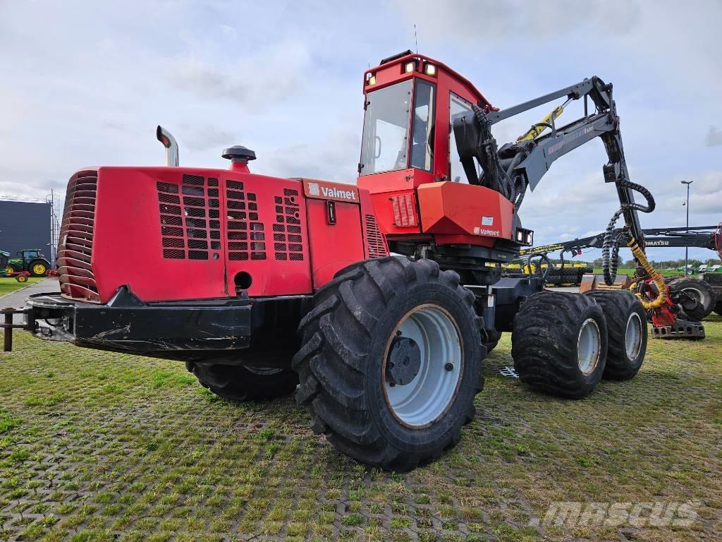 Valmetal 901 ТХ Harvesters