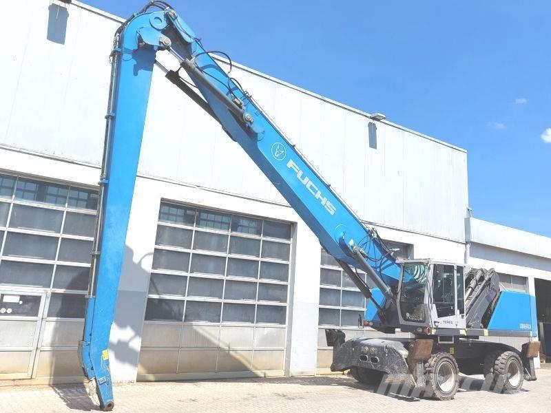 Fuchs MHL 360 F Waste / industry handlers