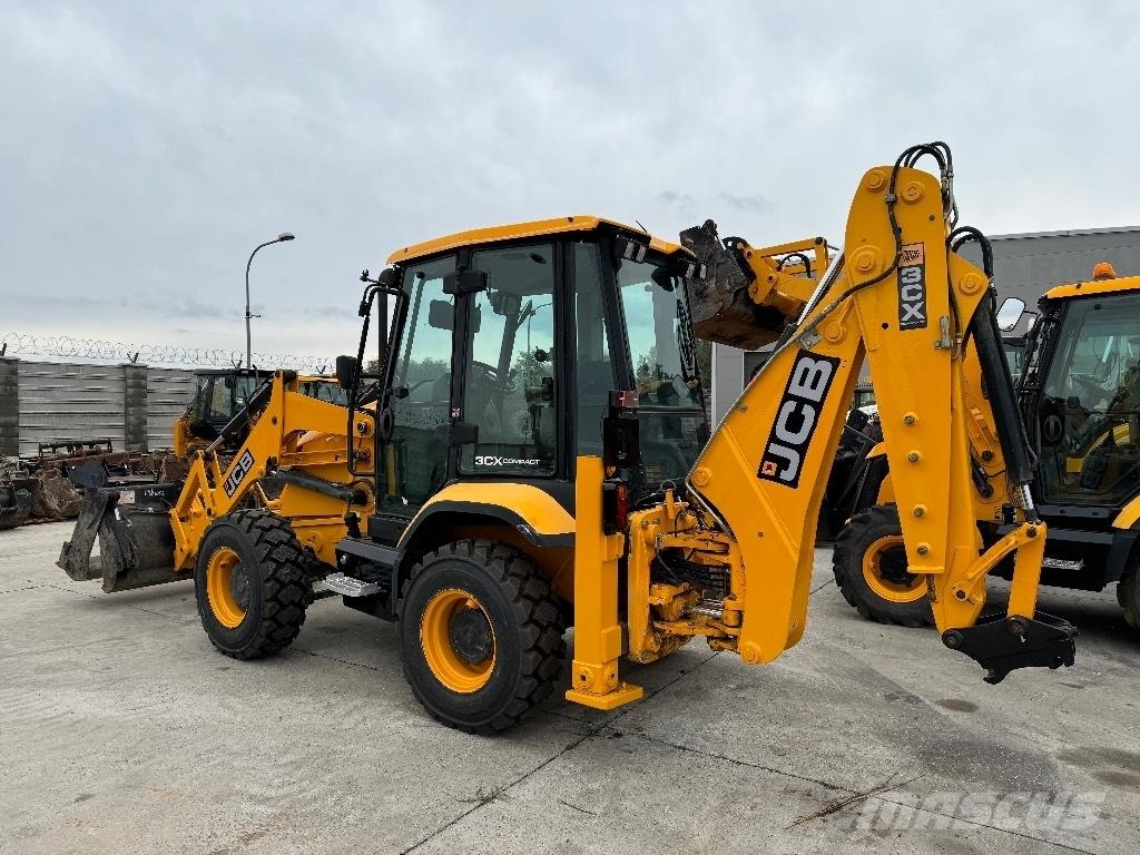 JCB 3 CX / compact Backhoe loaders