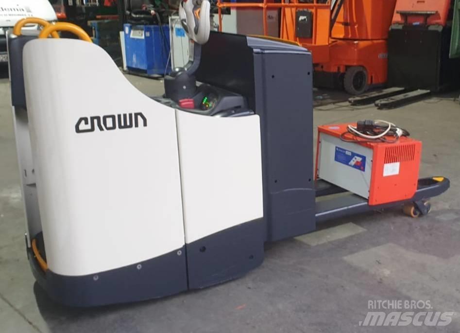 Crown WT 3040 Low lifter with platform