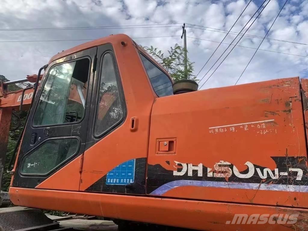 Doosan 150 W-7 Wheeled excavators