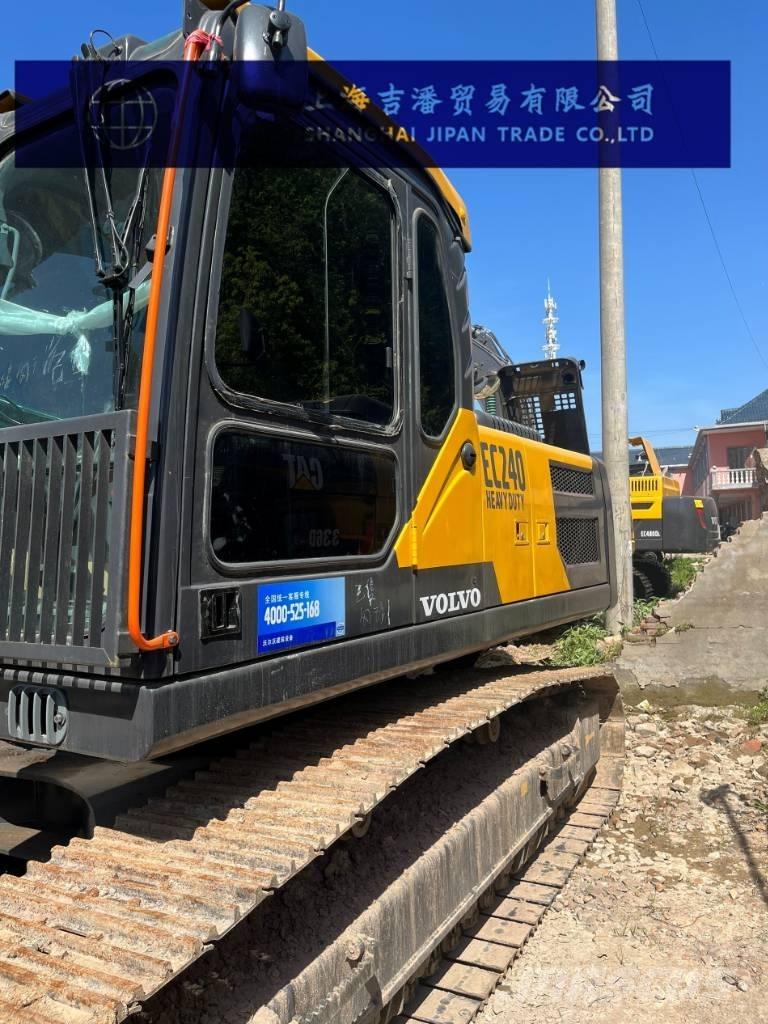 Volvo EC 240 Crawler excavators