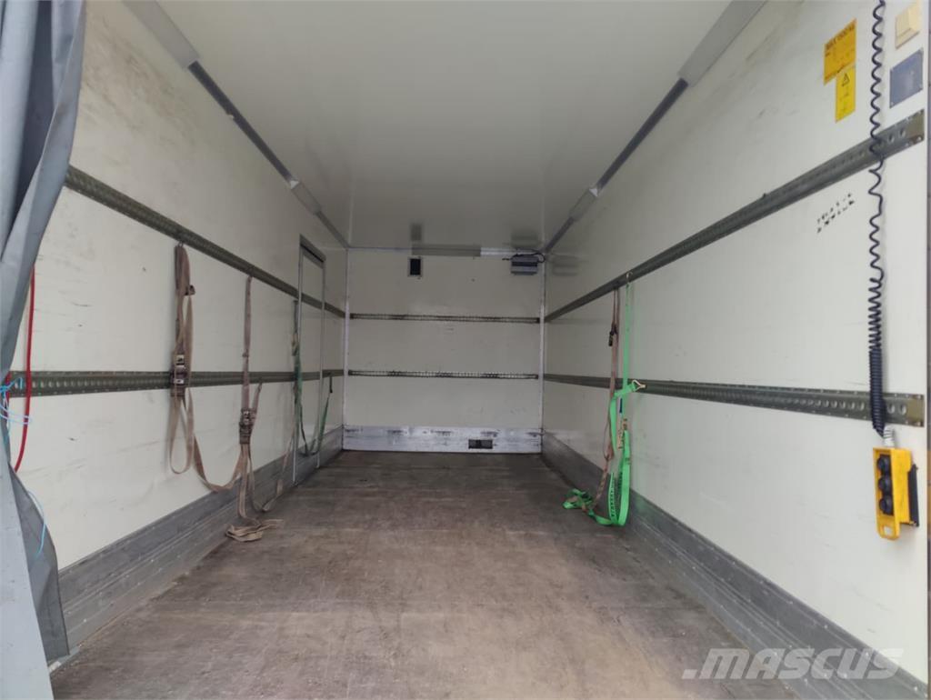 Renault Midlum Temperature controlled trucks