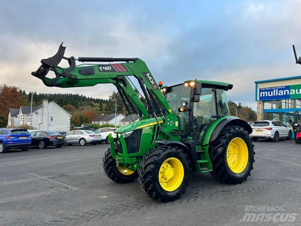 John Deere 5125 R Tractors