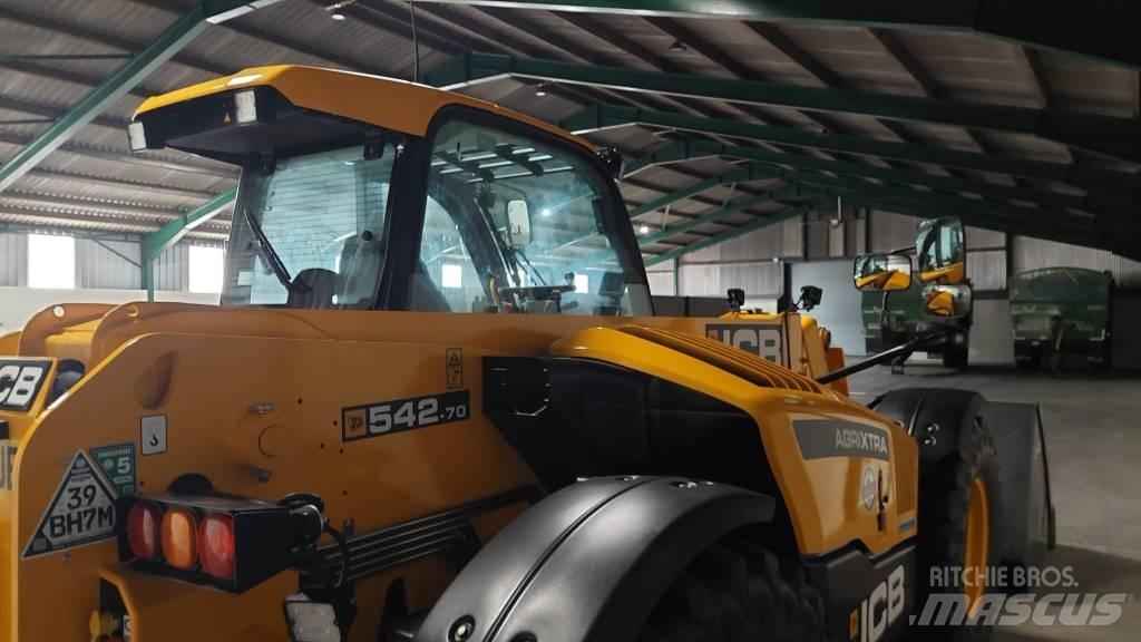 JCB 542-70 Agrixtra Telehandlers for agriculture