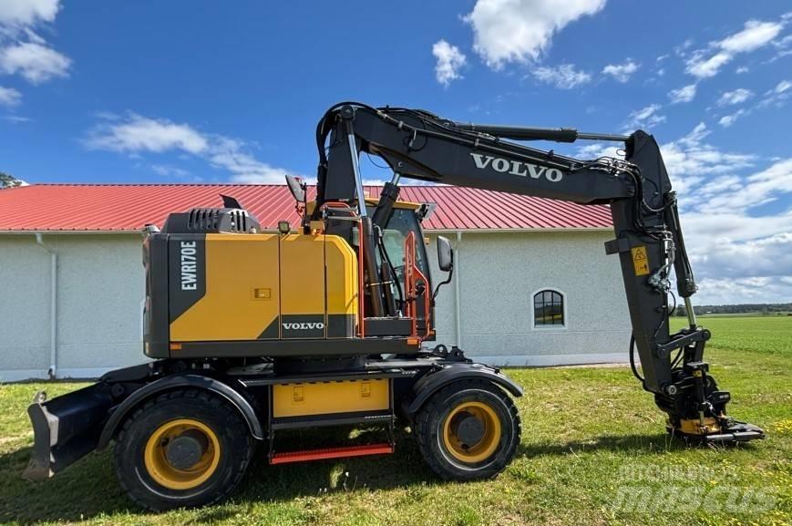 Volvo EWR 170 E Wheeled excavators