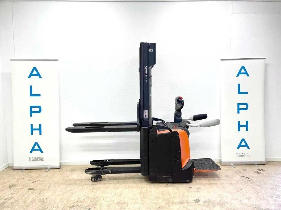 BT SPE 120 L Pedestrian stacker
