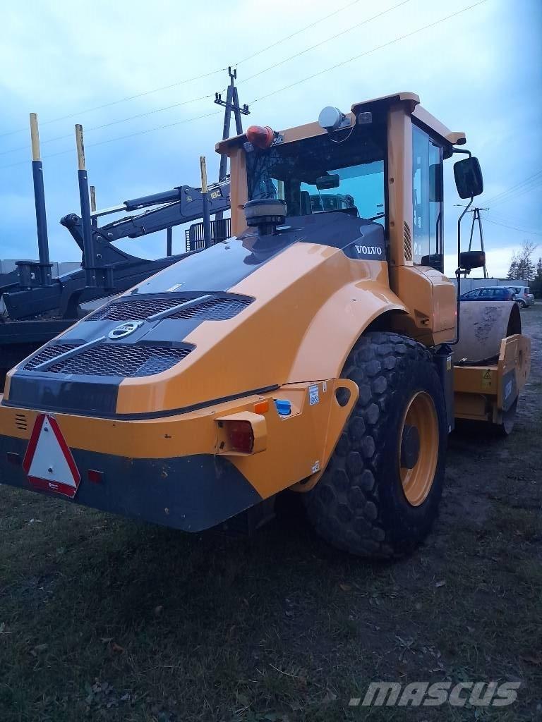 Volvo SD 135 B Single drum rollers