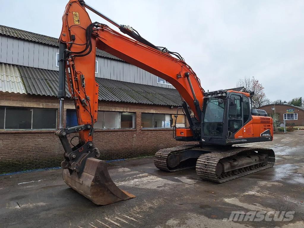 Doosan DX235NLC-5 Crawler excavators
