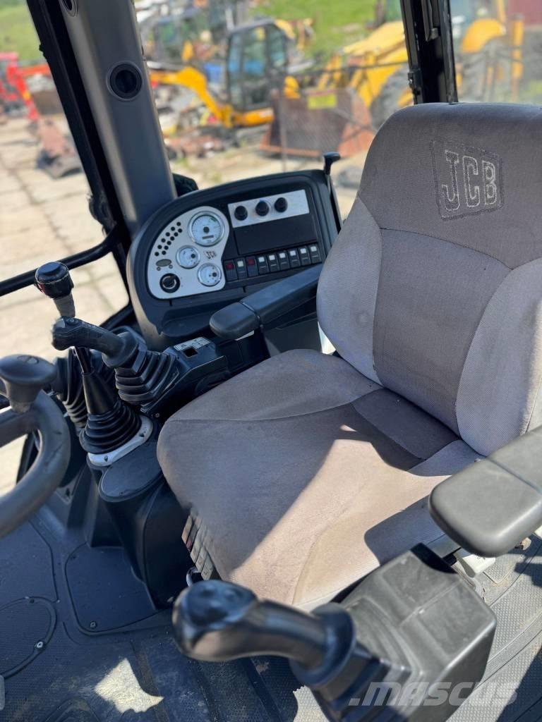 JCB 3 CX Backhoe loaders