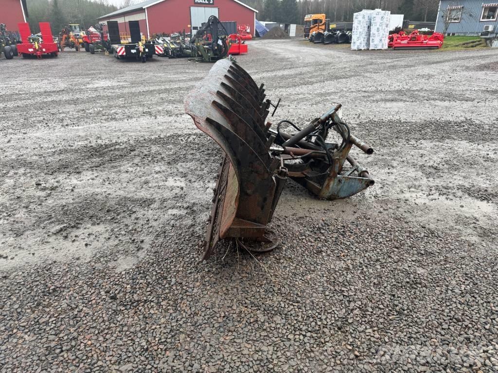 Svedala Snöblad Snow blades and plows