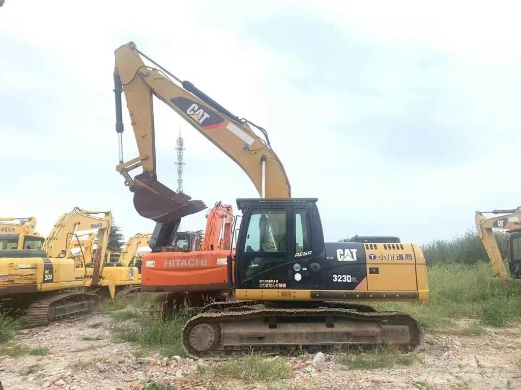 CAT CAT323D Crawler excavators