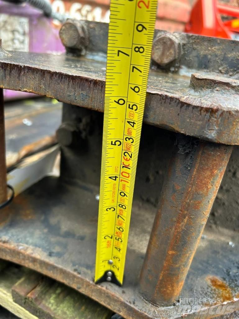 Komac KB200 Hammers / Breakers