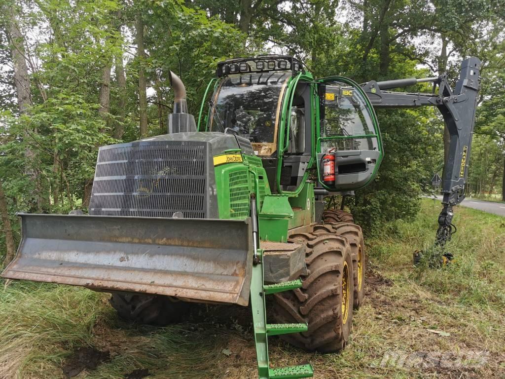 John Deere 1110G Forwarders