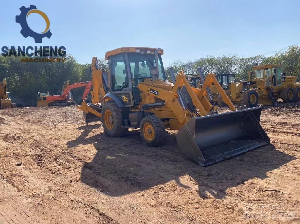 JCB 3CX Backhoe loaders