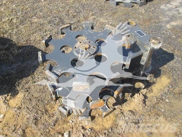 KBKC CW-04 Tyres, wheels and rims