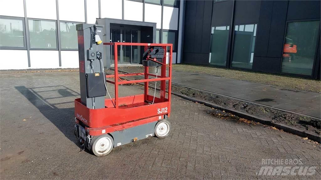 SkyJack SJ12 Other lifts and platforms