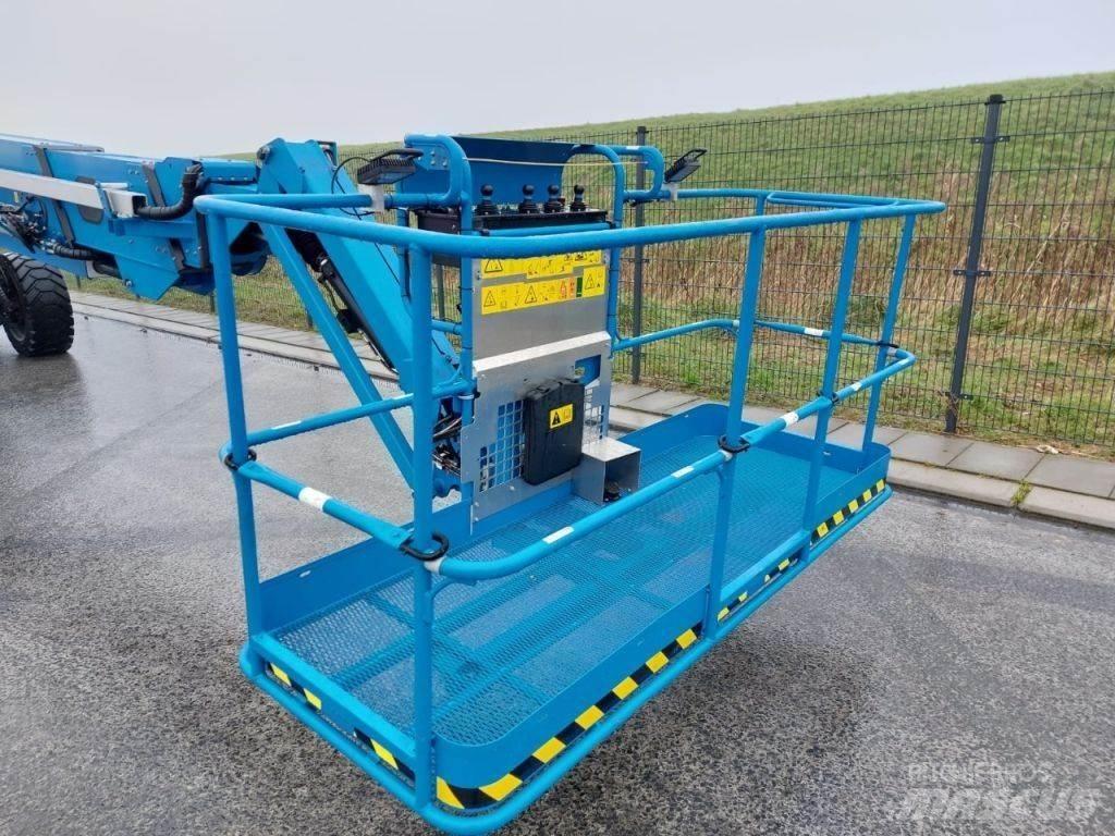 Genie SX-125 XC Telescopic boom lifts