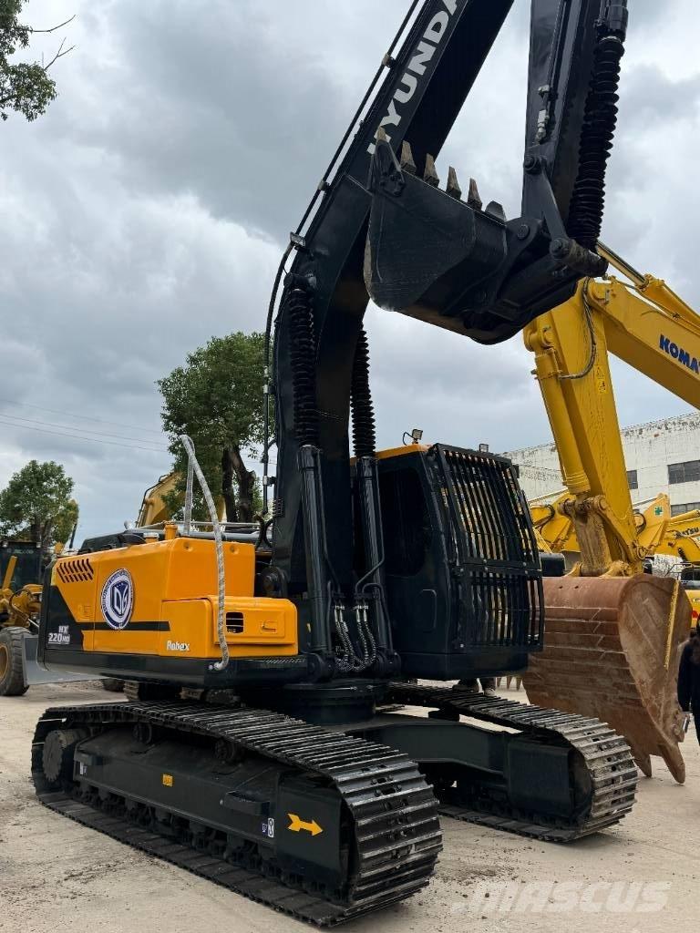 Hyundai HX220HD Crawler excavators