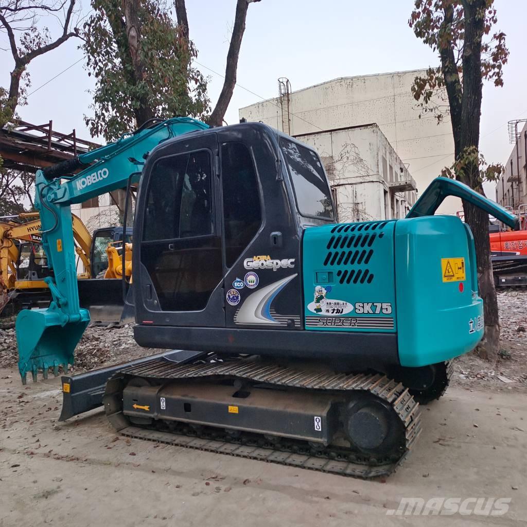 Kobelco SK75 Midi excavators  7t - 12t