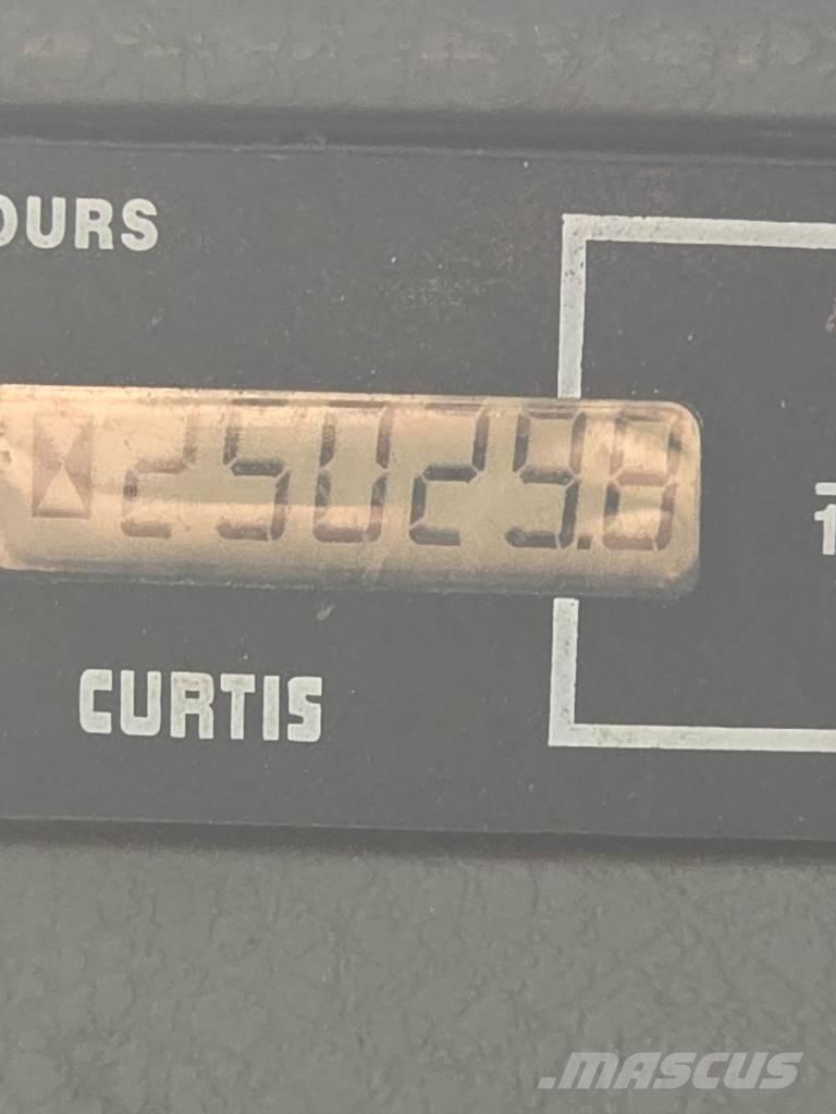 Doosan DX 300 LCA Crawler excavators