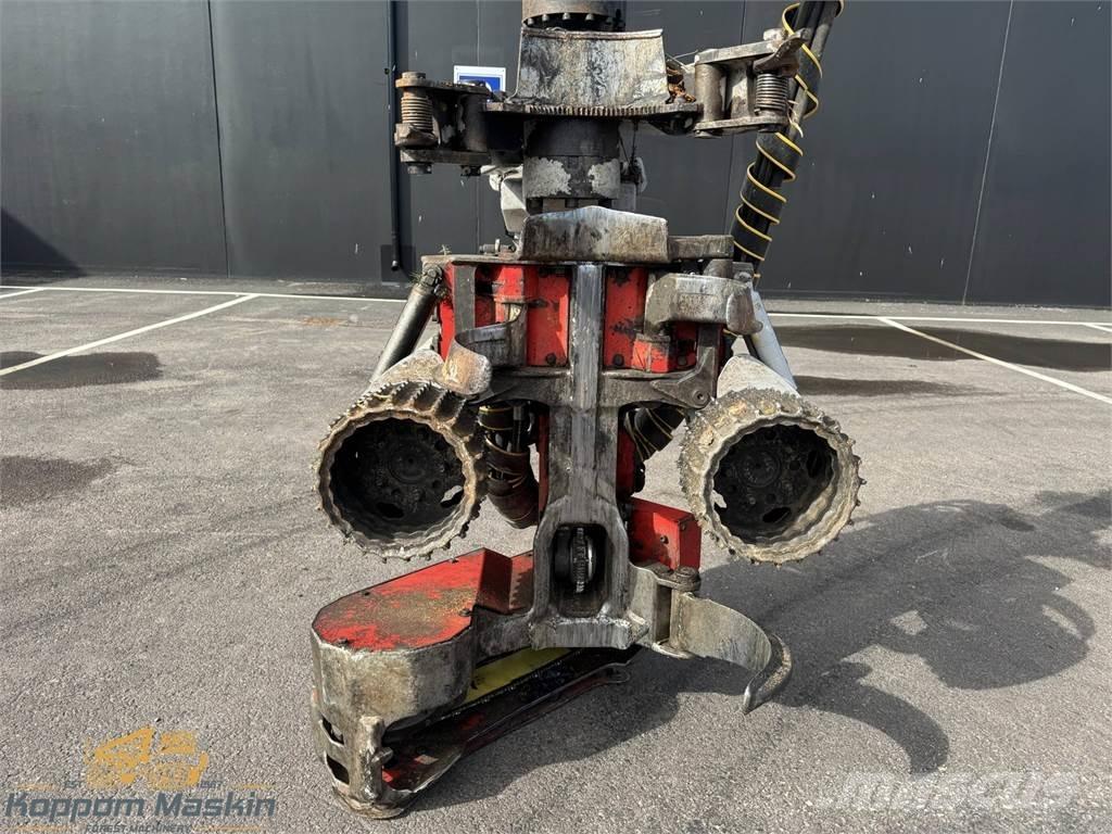 Log Max 3000T Harvester heads