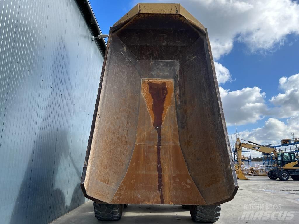 CAT 735B Articulated Dump Trucks (ADTs)