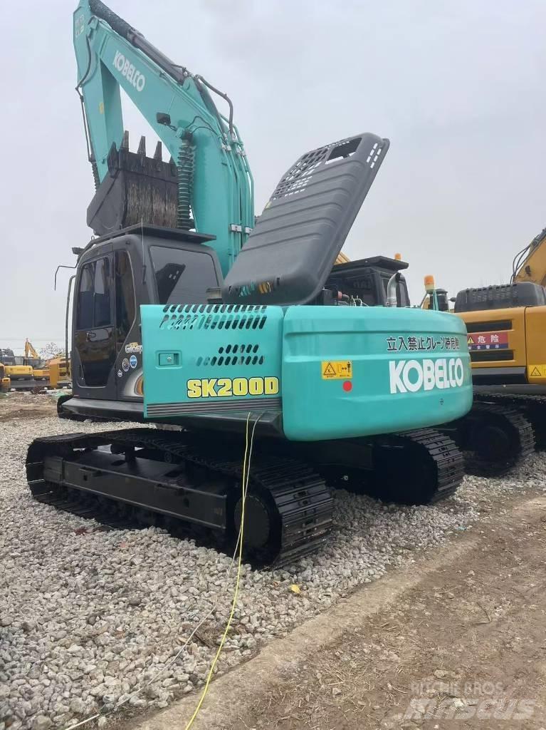 Kobelco 神钢 200 D Midi excavators  7t - 12t