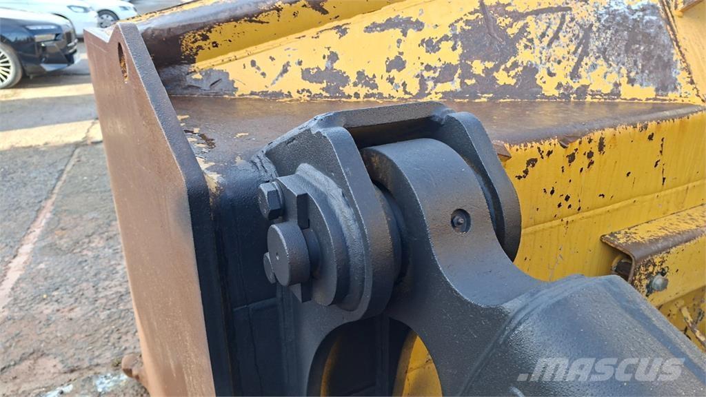 CAT D8T Construction - Others