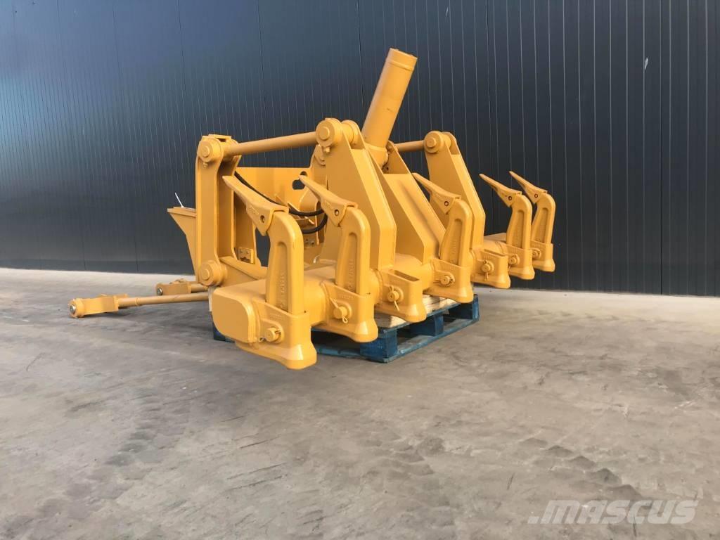 CAT 14M Scarifiers