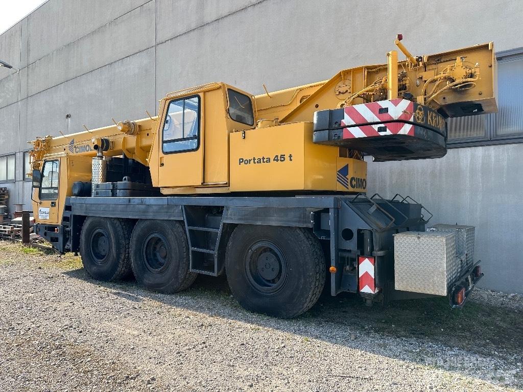 Krupp KMK 3045 All terrain cranes