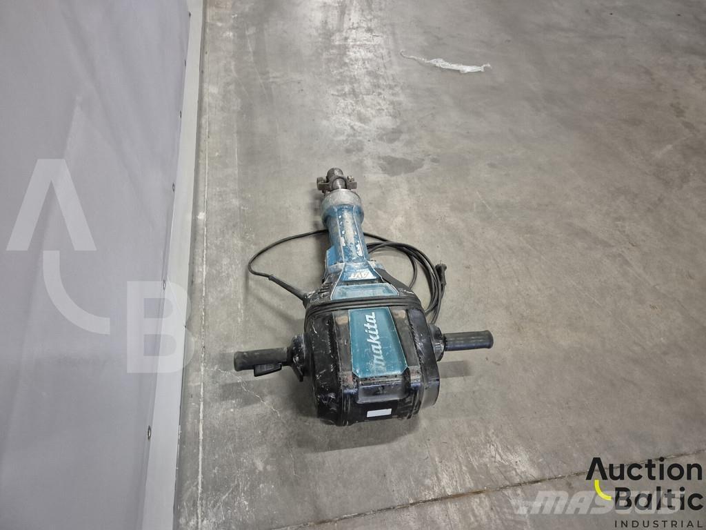 Makita HM1812 Others