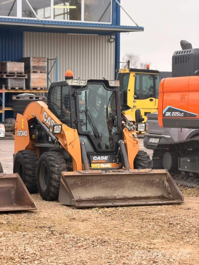 CASE SV 340 Skid steer loaders