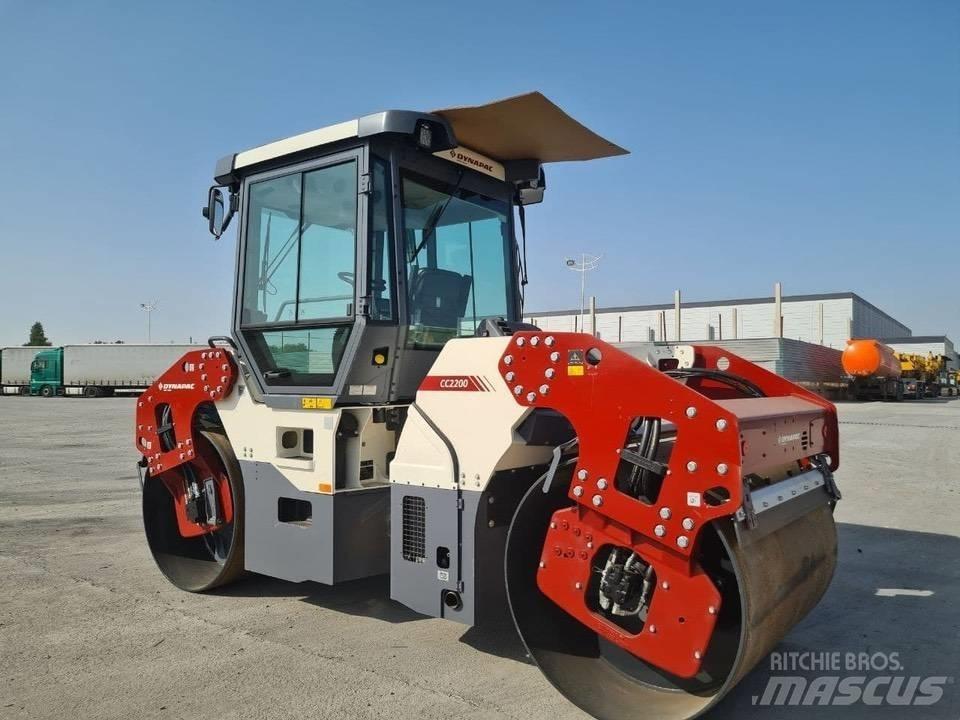 Dynapac CC2200 Twin drum rollers