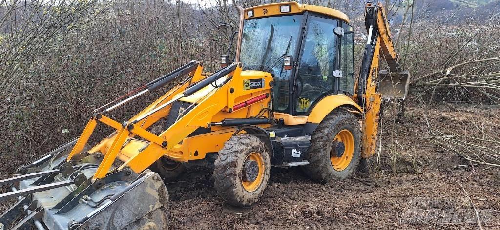 JCB 3 CX Backhoe loaders