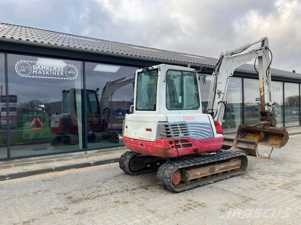 Takeuchi TB 250 Crawler excavators